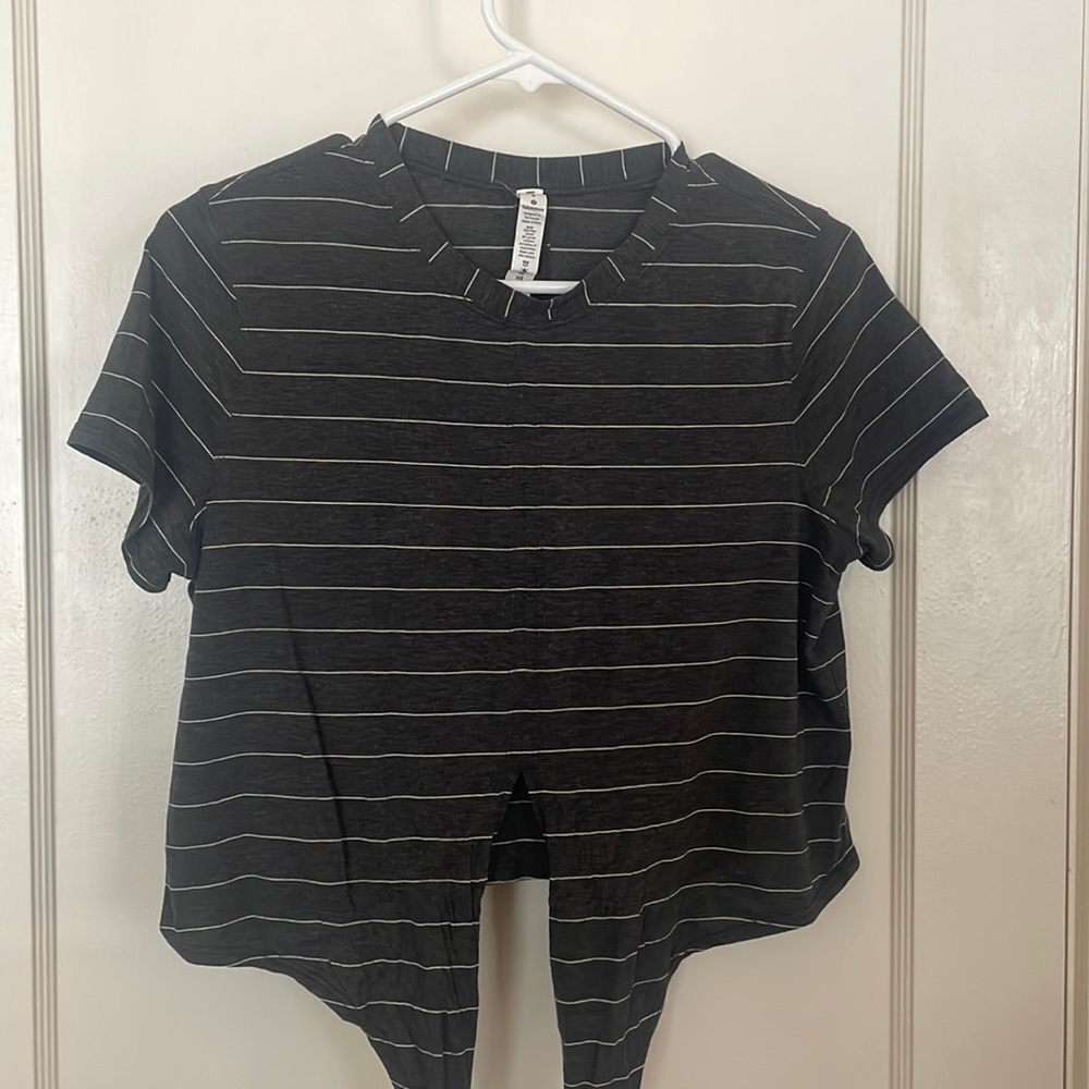 LULULEMON TOP WITH TIE